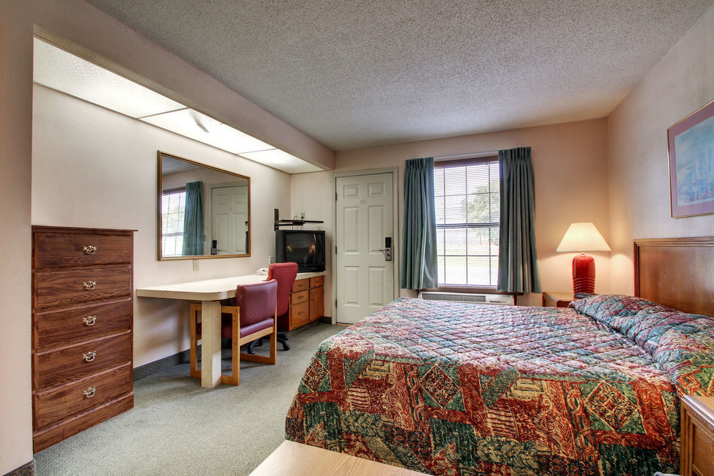 Hotel Del Sol - Pensacola Ferry Pass Экстерьер фото